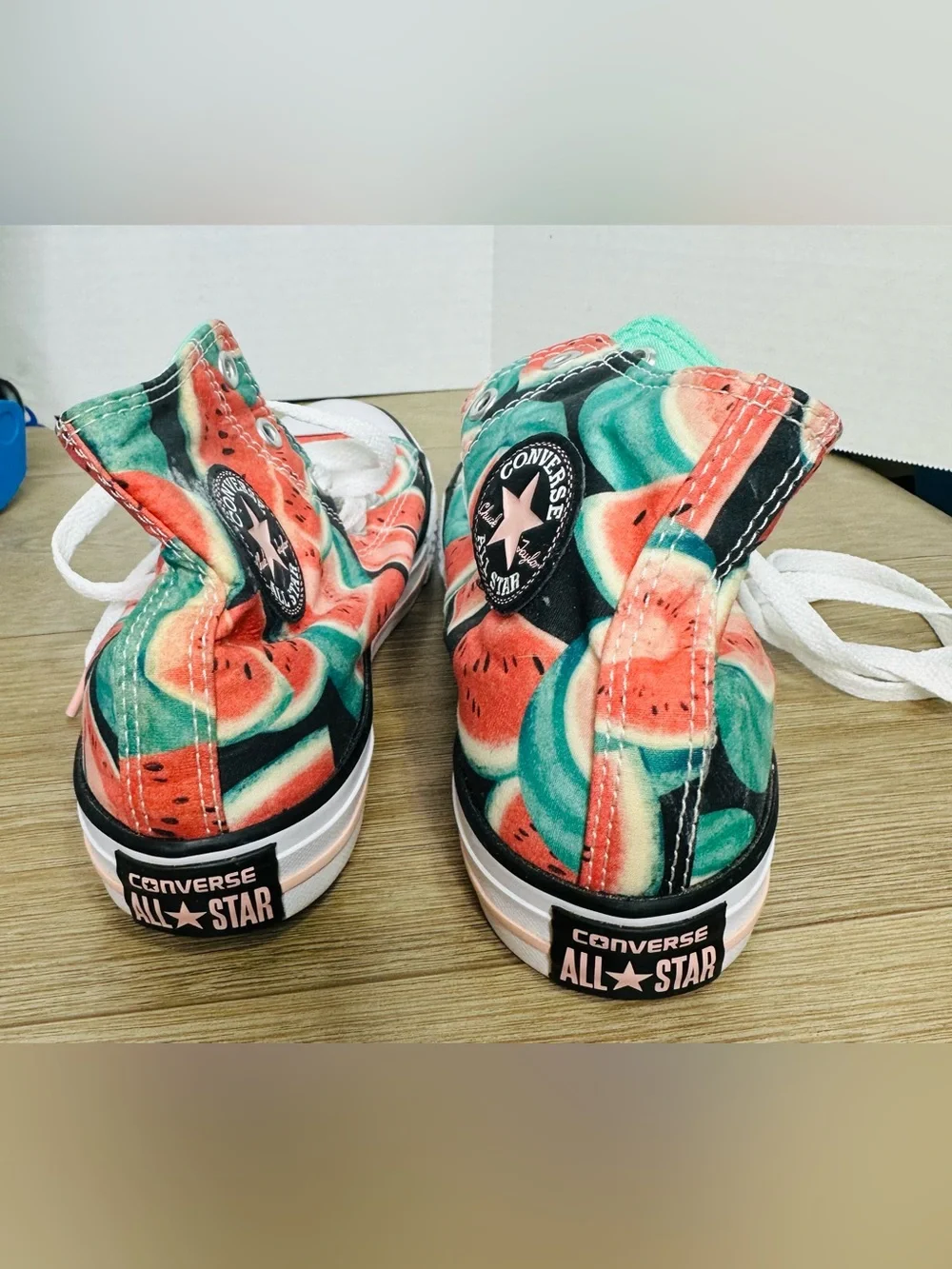 Converse watermelon youth size 4